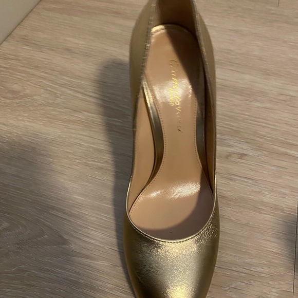 GIANVITO ROSSI Roma Gold Pumps - Picture 4 of 8